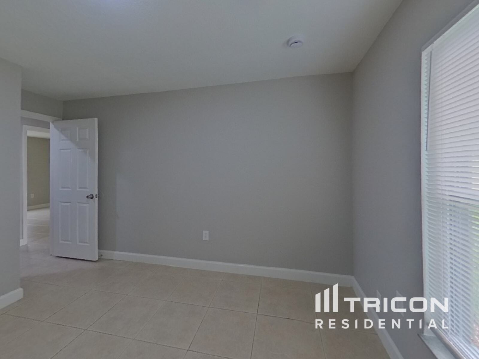 Building Photo - 817 Palermo Ct