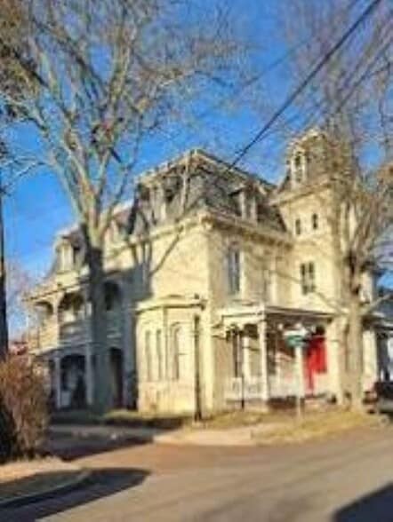 Front building view - 61 E Oakland Ave