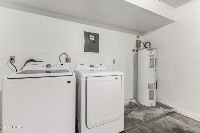 Building Photo - 14002 N 49th Ave