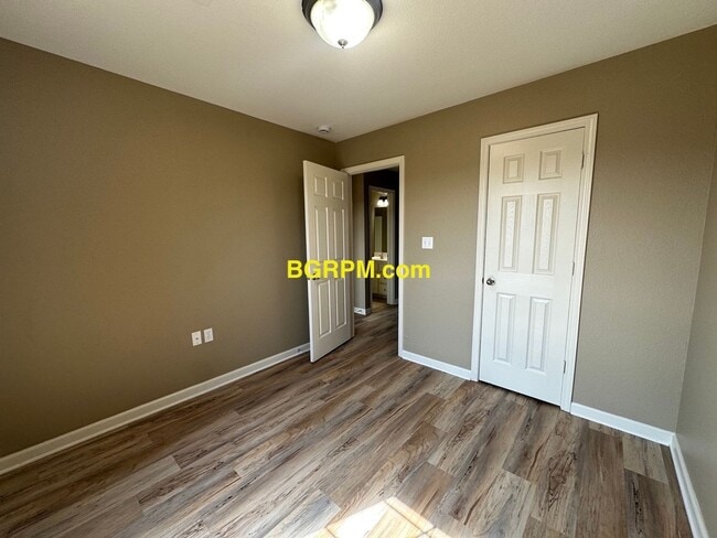 Building Photo - 3 BD, 2 BA, Home in Cabot