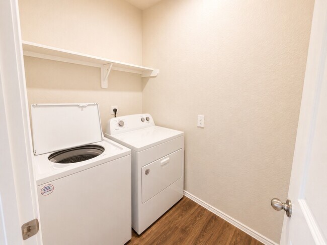 Building Photo - 21460 Rustic Elm Dr