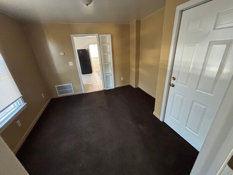 Building Photo - 20786 Helle Ave