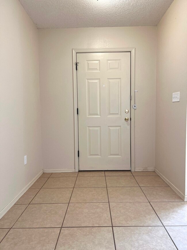 Building Photo - 10183 Dijon Pl