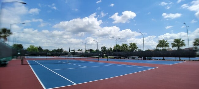 Building Photo - Townhouse in Eagle Creek Gated Community, Lake Nona