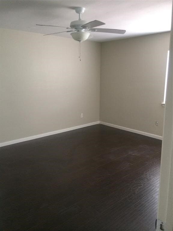 Building Photo - 3035 Mosby Dr