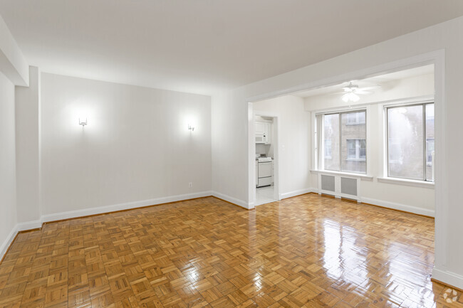 1 BR, 1 BA - 680 SF - Park Crescent