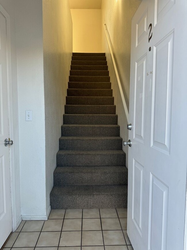 Building Photo - 1 bedroom 1 bath - Apartment Near Casinos with Attached Garage