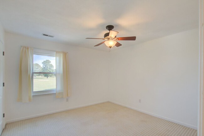 Building Photo - 427 Las Gaviotas Blvd