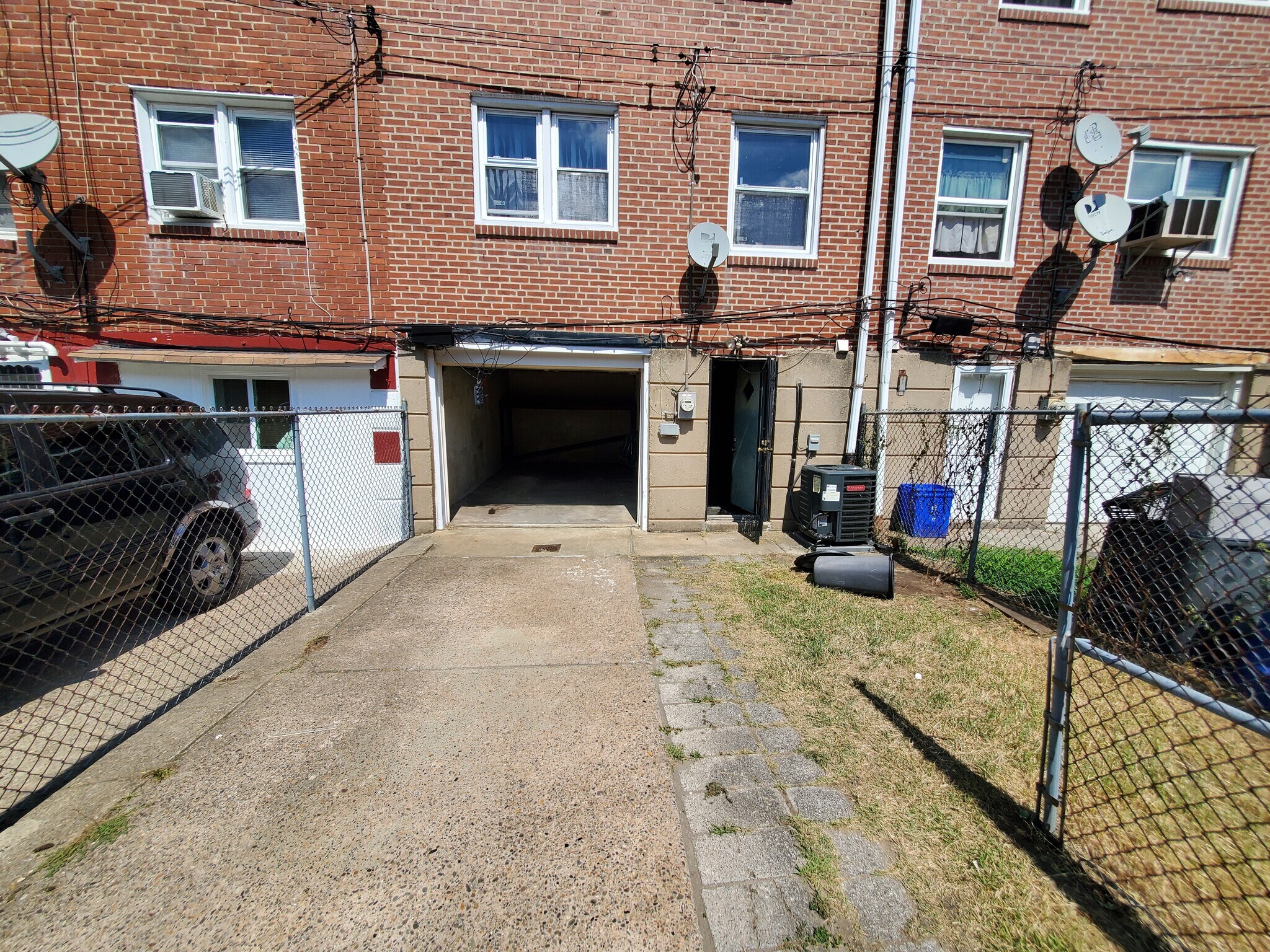 Building Photo - 8028 Fayette St