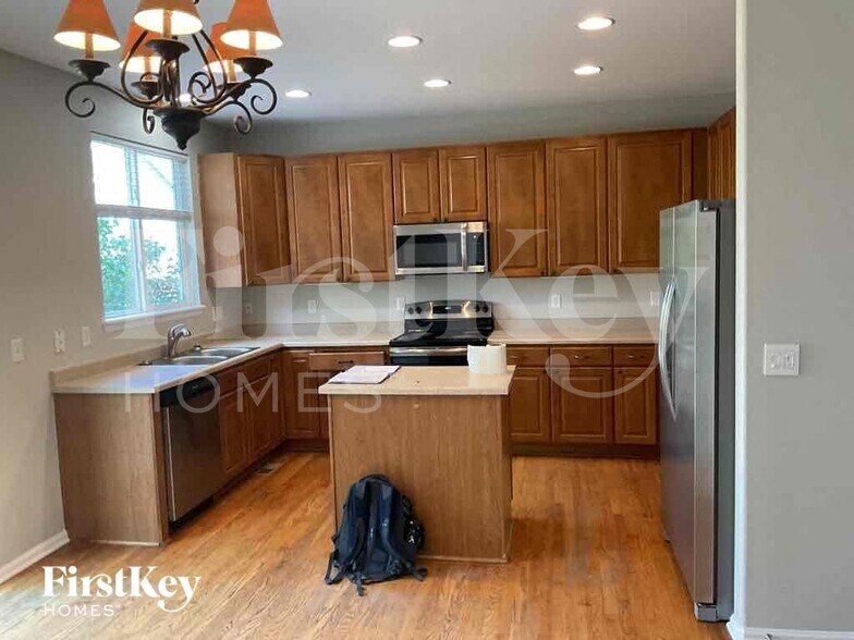 Building Photo - 10653 Nucla St