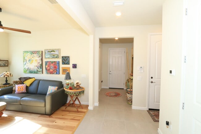 Building Photo - 13412 SW Vermillion Cir