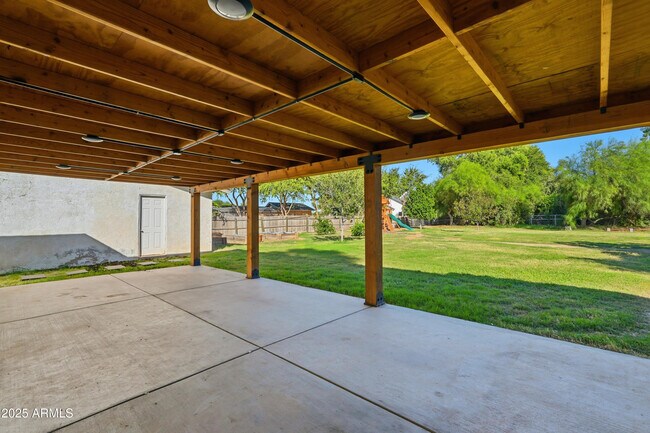 Building Photo - 21047 S 156th St