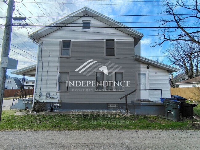 Building Photo - 515 Mertland Ave