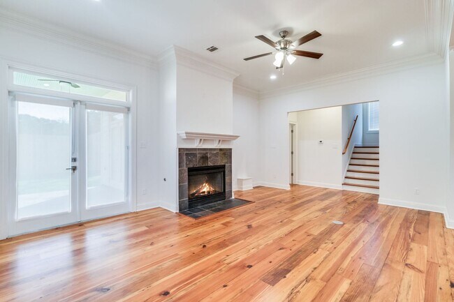 Building Photo - Beautifully Renovated 4-Bedroom Home in Stonehaven on the River