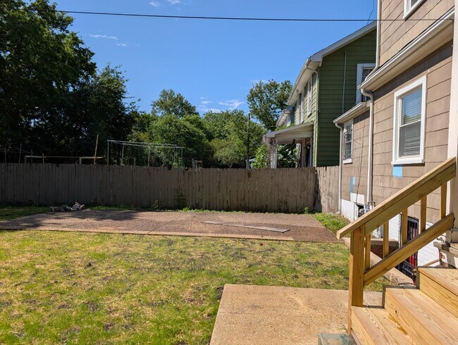 Building Photo - 2905 Griffin Ave