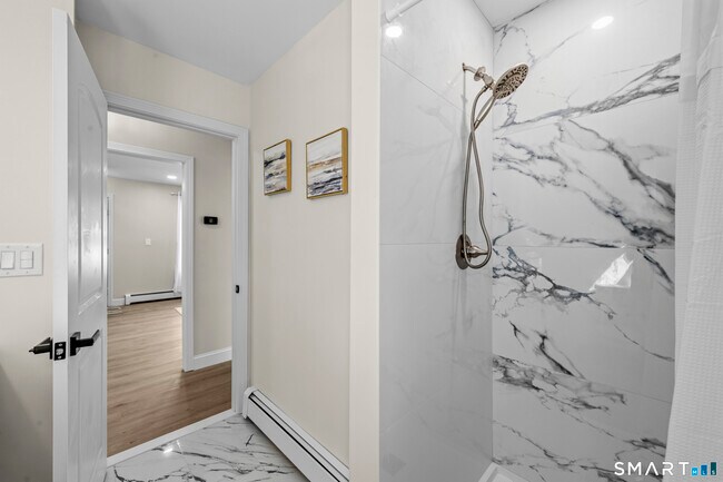 Building Photo - 3 Kenyon Rd