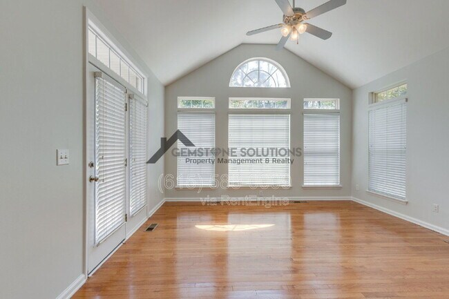 Building Photo - 756 Rolling Fork Dr