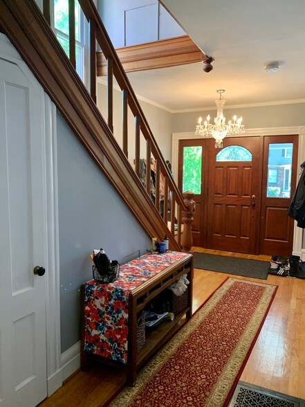 Entryway - 457 Park Ave