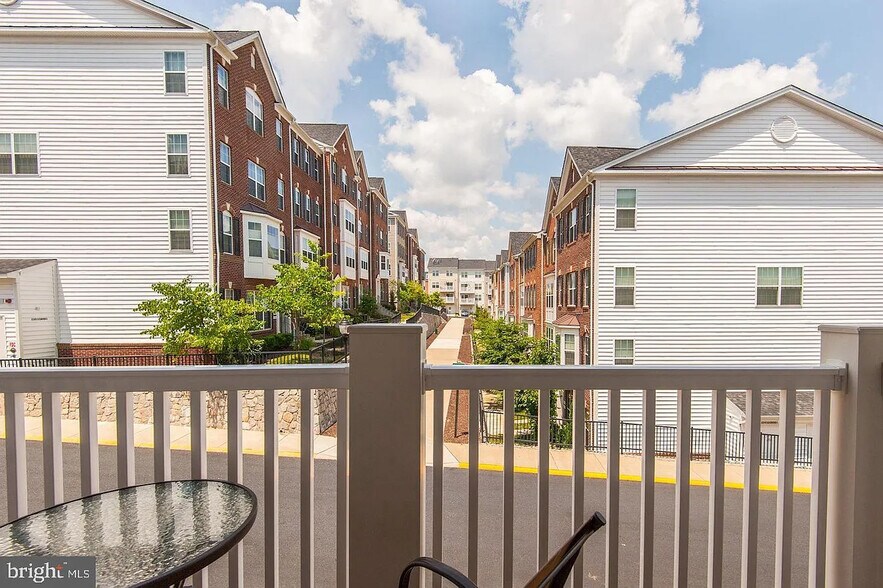 Building Photo - 15240 Torbay Way