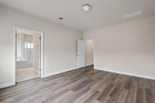 Building Photo - 6907 Idea Rd