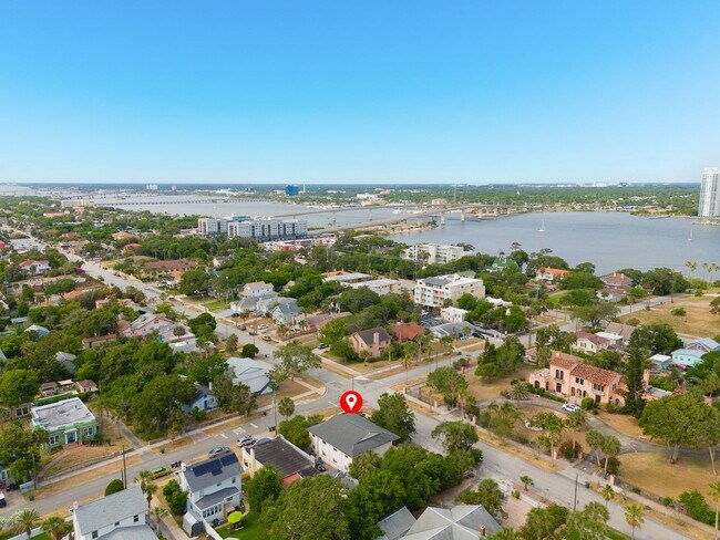 Building Photo - 301 Riverview Blvd