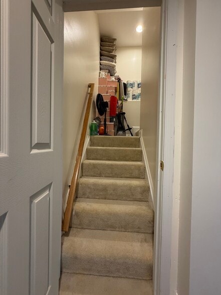 Building Photo - 188 Executive Cir