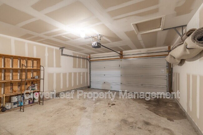 Building Photo - 2424 Dimmitt Dr