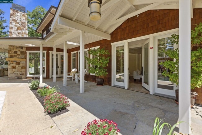 Building Photo - 1754 Reliez Valley Rd