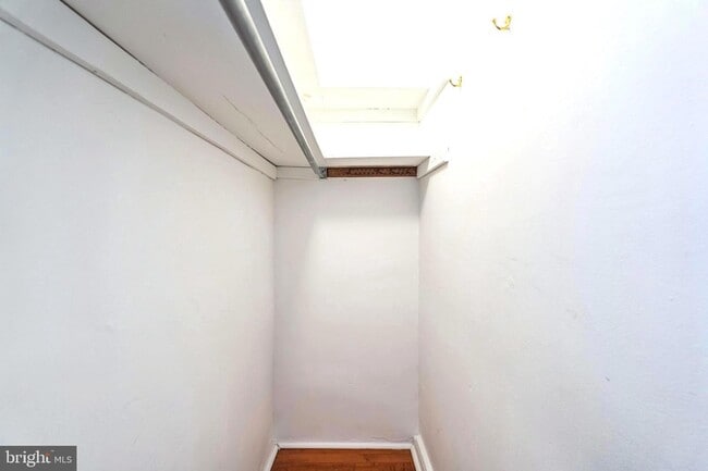Building Photo - 4543 Baker St