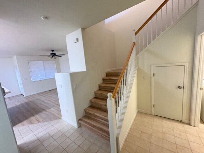 Building Photo - 6141 Ingleston Dr