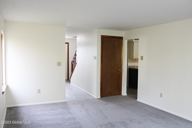 Building Photo - 2146 US-9
