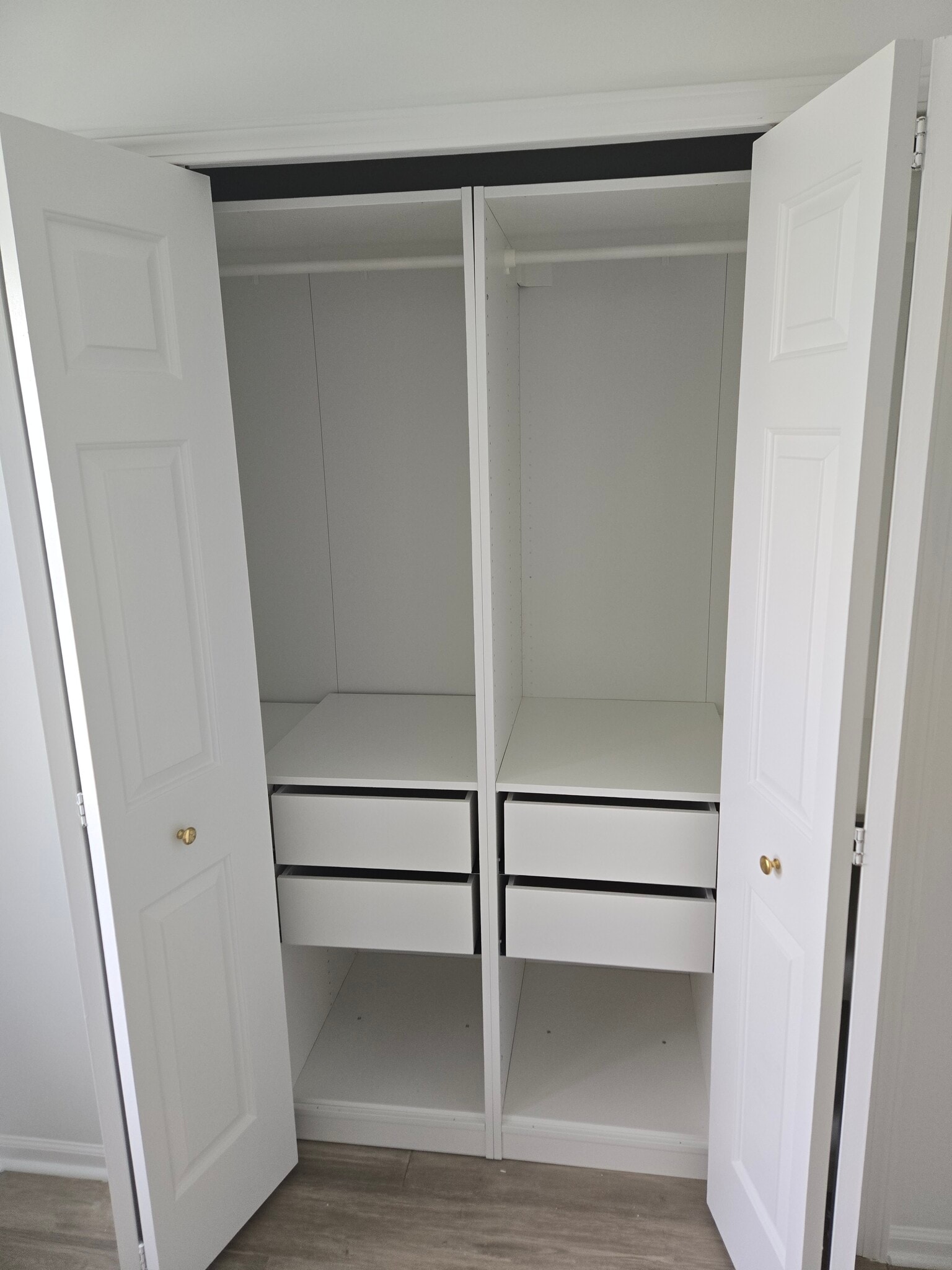 Shelves in Bedroom 3 - 3093 Rosefield Dr