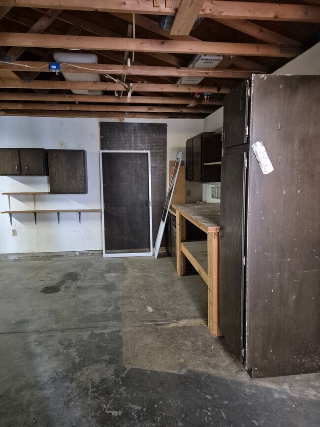 Building Photo - Charming home with garage & big back yard| Morrison, CO