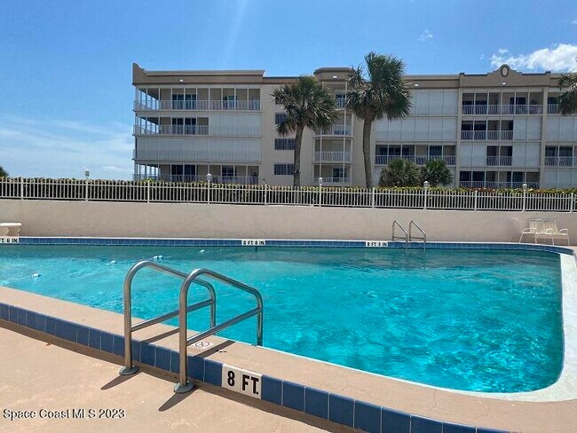 Building Photo - 555 Fillmore Ave