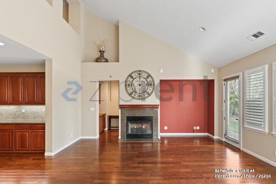 Building Photo - 651 Carrington Ct