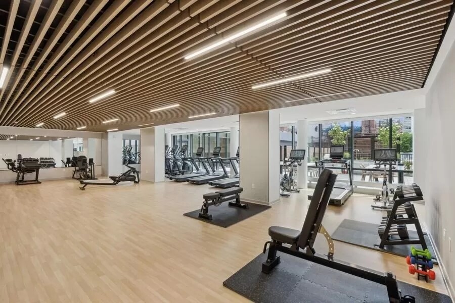 Building Photo - 155 Bay St