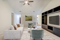 Building Photo - 2215 Squire Dobbins Dr