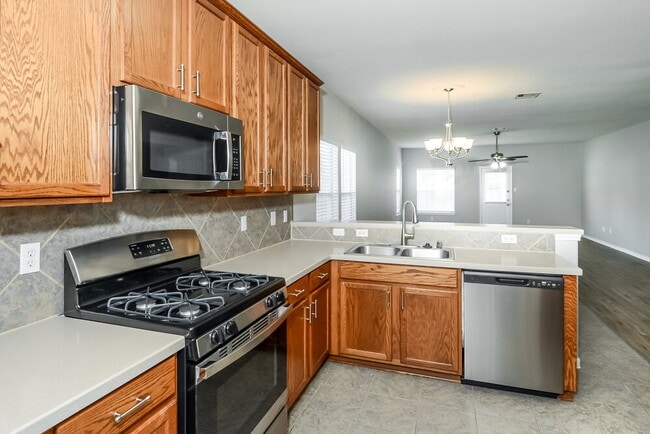 Building Photo - 14430 Cellini Dr