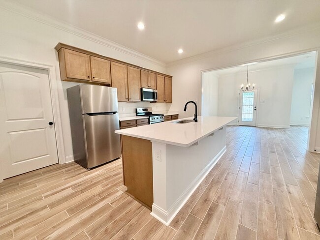Building Photo - Home For Lease