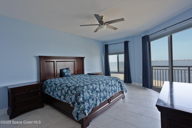 Building Photo - 1465 S Harbor City Blvd