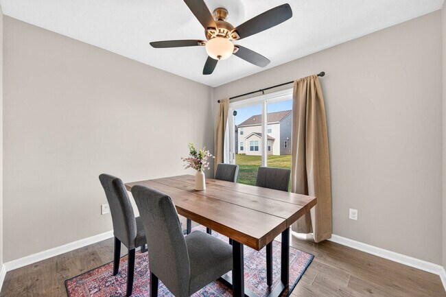 Building Photo - 2024 Shadow Creek Blvd