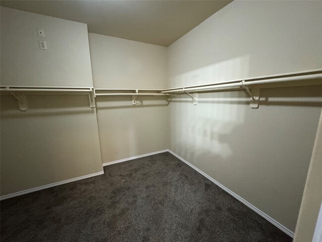 Building Photo - 12622 Riverhill Ct