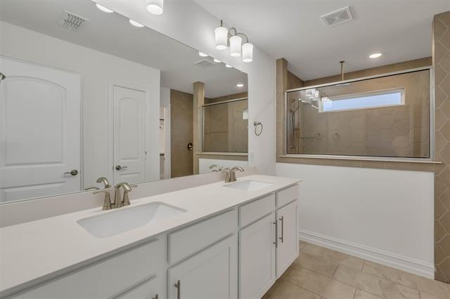 Building Photo - 4809 Pendrell Ave