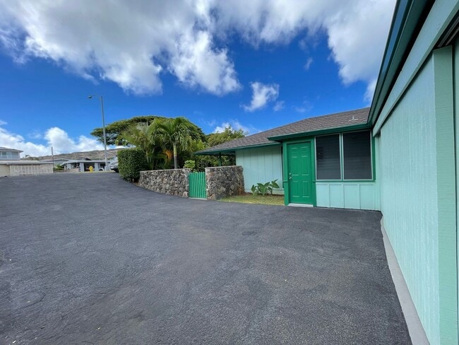 Building Photo - 282 Lunalilo Home Rd