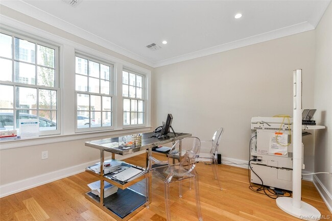 Building Photo - 601 Grist Mill Cir