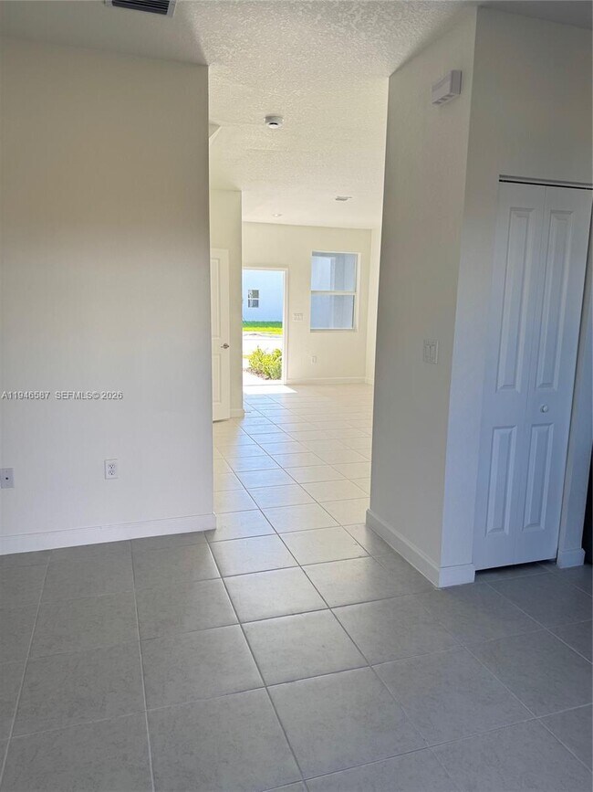 Building Photo - 17953 SW 359 Ter