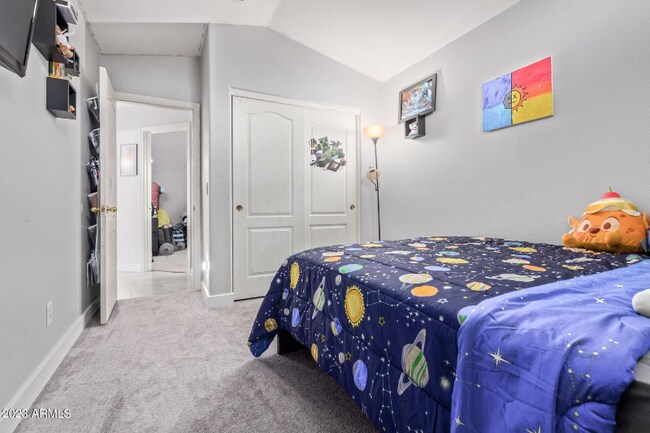 Building Photo - 43890 W Cahill Dr