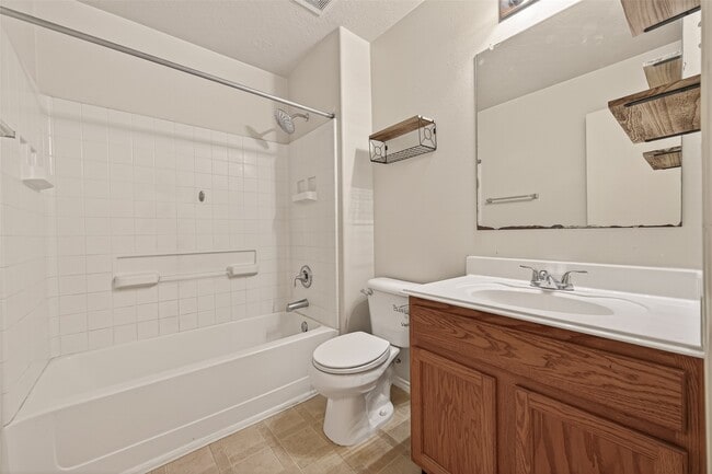 Building Photo - 19119 Yaupon Ranch Dr