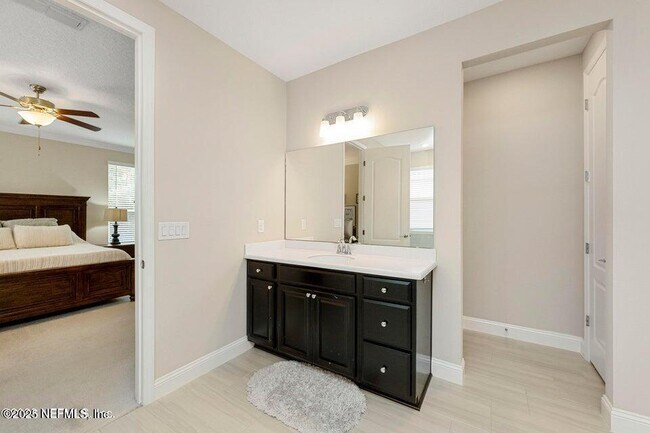 Building Photo - 487 Tintamarre Dr