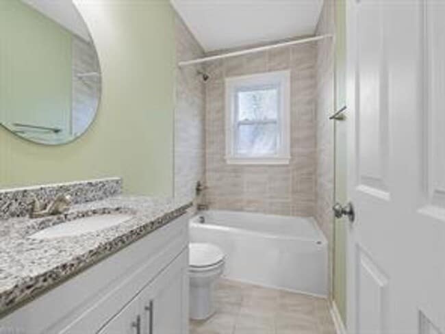 Building Photo - Check out this beautiful Cape Cod in the heart of Bayview!